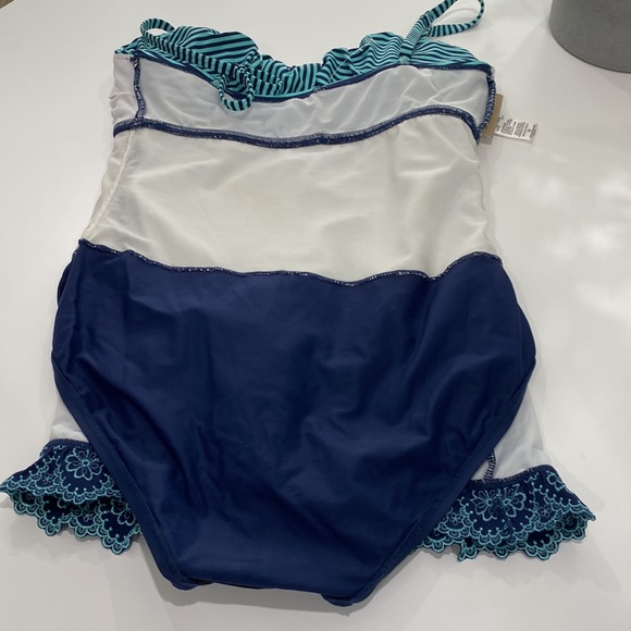 BEACH HOUSE SWIMWEAR BATHING SUIT. Striped - Picture 12 of 15